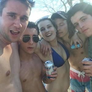 Meet your Posher, Hunter